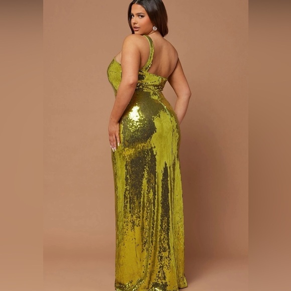 Fashion Nova Prom Pageant formal gown - Picture 4 of 5